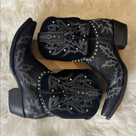 Old Gringo Yippee Ki Yay Leather and Suede Studded Western Cowgirl Boots - Picture 4 of 9